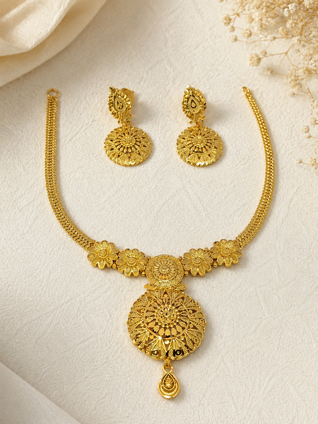 Sunveil Gold Necklace Set