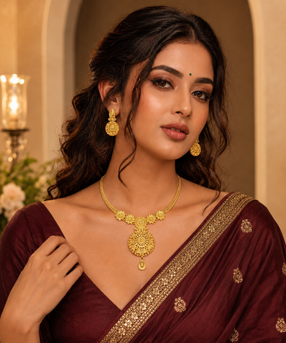 Sunveil Gold Necklace Set