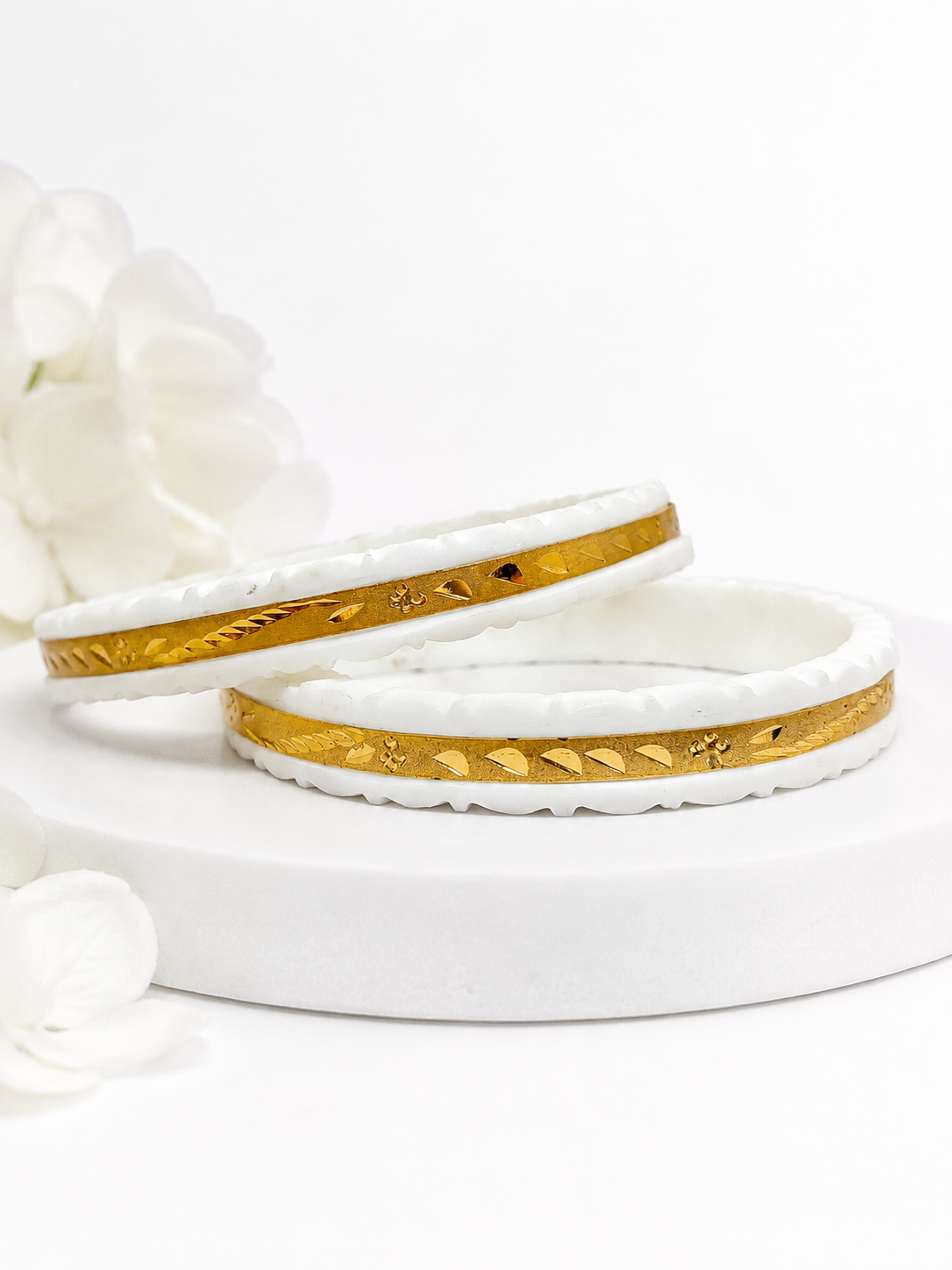 High-Quality Resin/Acrylic Base
Premium Gold-Plated Decorative Strip
Durable and Skin-Friendly Finish